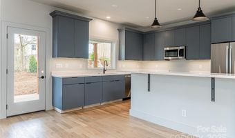 30 Fern St, Asheville, NC 28803