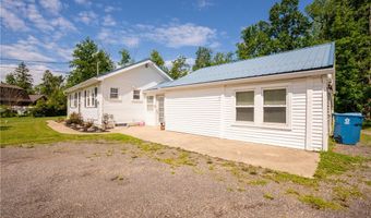 9578 Maplewood St, Angola, NY 14006