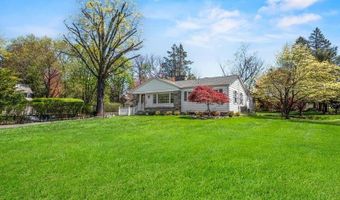 76 S Airmont Rd, Airmont, NY 10901