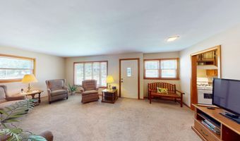 176 Powers Ave N, Alden, MN 56009