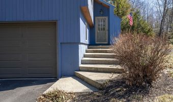 49 Birkdale Rd, Bedford, NH 03110