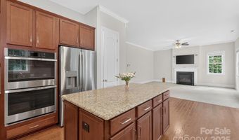 6615 Springs Mill Rd, Charlotte, NC 28277