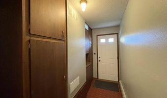 205 Washington Ave W, Albia, IA 52531