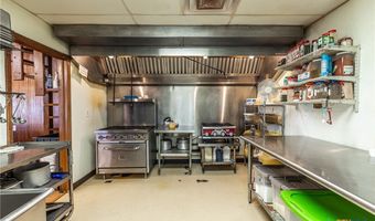 212 S Hickory St, Abbott, TX 76621