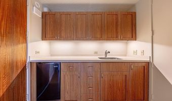 1750 Kalakaua Ave 912, Honolulu, HI 96826