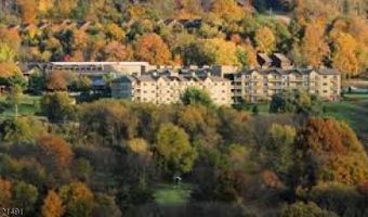 2 CHAMONIX Dr 213, Alloway, NJ 07462