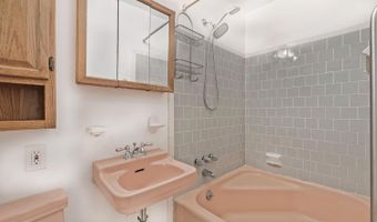 7415 ANNANWOOD Ct, Annandale, VA 22003