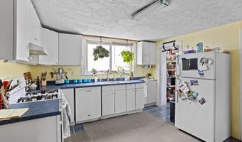 28 Gardner St, Arlington, MA 02474