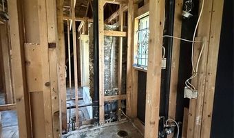 4135 Forest Oak Dr, Shreveport, LA 71109