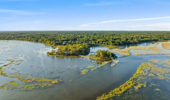 18 Oak Pond Psge, Beaufort, SC 29906
