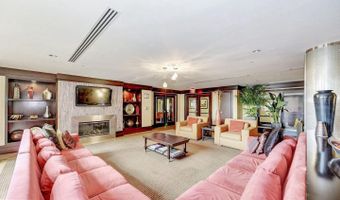 4500 S FOUR MILE RUN Dr 220, Arlington, VA 22204