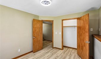 204 E 8th St, Adrian, MO 64720