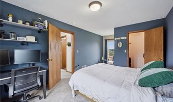 420 Pleasant Crest Cir, Annandale, MN 55302
