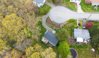 6 Linda Ct, Coventry, RI 02816