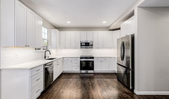 5597 S Buchanan St, Aurora, CO 80016