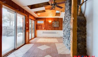 214 Yellowstone Ave, Cody, WY 82414