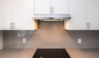 20729 NE 32nd Ave, Aventura, FL 33180