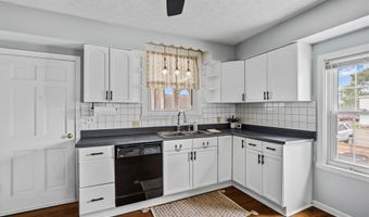 440 Long St, Ashville, OH 43103