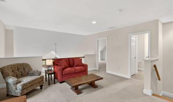 5 Blue Meadow Ct 5, Bourne, MA 02532
