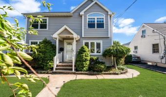 3 N Smith St N, Avenel, NJ 07001