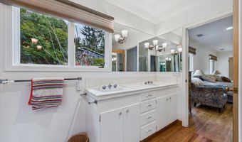 3255 Buttermilk Ln, Arcata, CA 95521