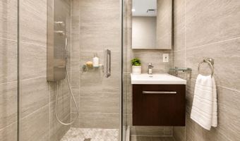 320 G St SE, Washington, DC 20003