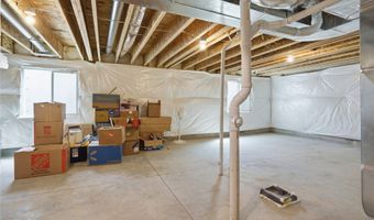 1158 35th St SW, Altoona, IA 50009