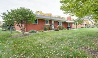 18 Greenmoor Dr, Arcanum, OH 45304
