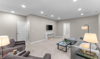 306 Neruda Ave, Columbus, OH 43215