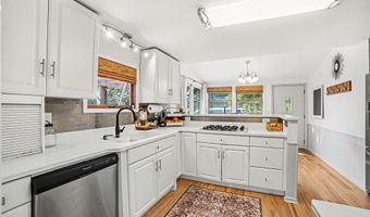 7818 N Luce Rd, Alma, MI 48801
