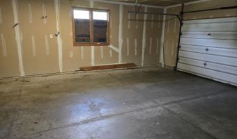 5695 Wilshire Dr, Madison, WI 53711
