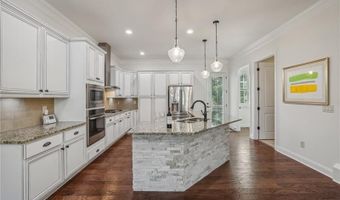 465 ROSE Gdn, Alpharetta, GA 30009