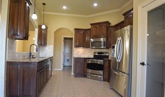 3902 SW Flatrock Ave, Bentonville, AR 72712