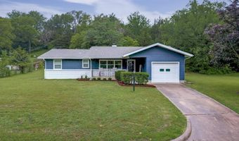 410 Highland Dr, Arkansas City, KS 67005