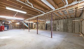 202 Pearl St, Bangor, ME 04401