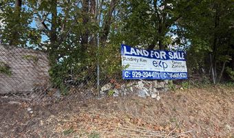 967 Sunrise Hwy, Long Island City, NY 11704