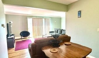1209 Island Dr 204, Ann Arbor, MI 48105