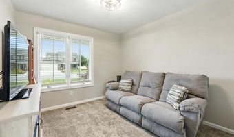 1308 Hideaway Dr, Auburn, IN 46706