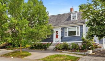 92 Franklin St, Bristol, RI 02809