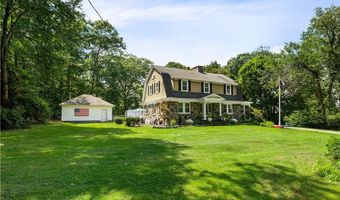 121 Commonwealth Ave, Warwick, RI 02886