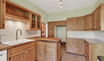 324 Liberty St, Ashland, OR 97520