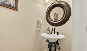 3770 Autumnwood Dr, Ammon, ID 83406