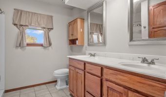 1402 King St, Weatherford, TX 76086
