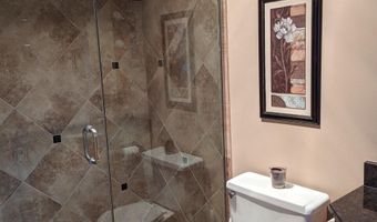 1899 Eisenhower Cir, Aberdeen, SD 57401