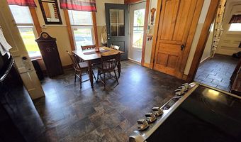 2 Green St, Barre, VT 05641