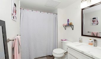 1080 Ala Napunani Street 403, Honolulu, HI 96818