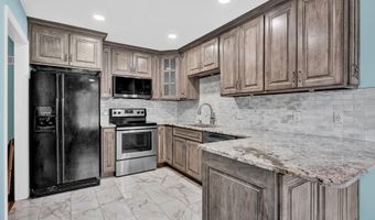 500 GreenTree Dr 11, Bedford, IN 47421