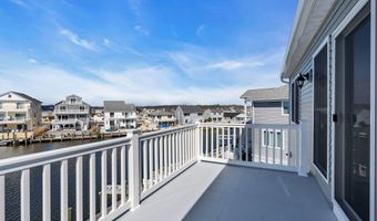 42 Carlyle Dr, Bayville, NJ 08721