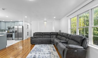 26 Mohican Pl, Albany, NY 12208