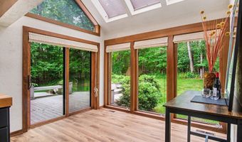 540 Roundtree Dr NE, Ada, MI 49301